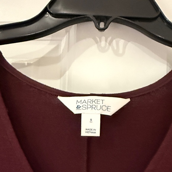 Women's  Market&Spruce Burgundy Top - Picture 2 of 3